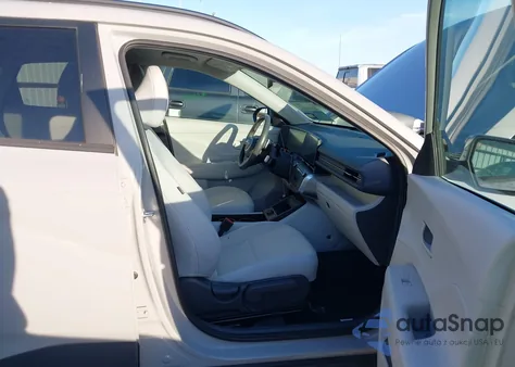 2024 Hyundai Kona Sel z USA, uszkodzony, nr VIN KM8HC3AB8RU140763